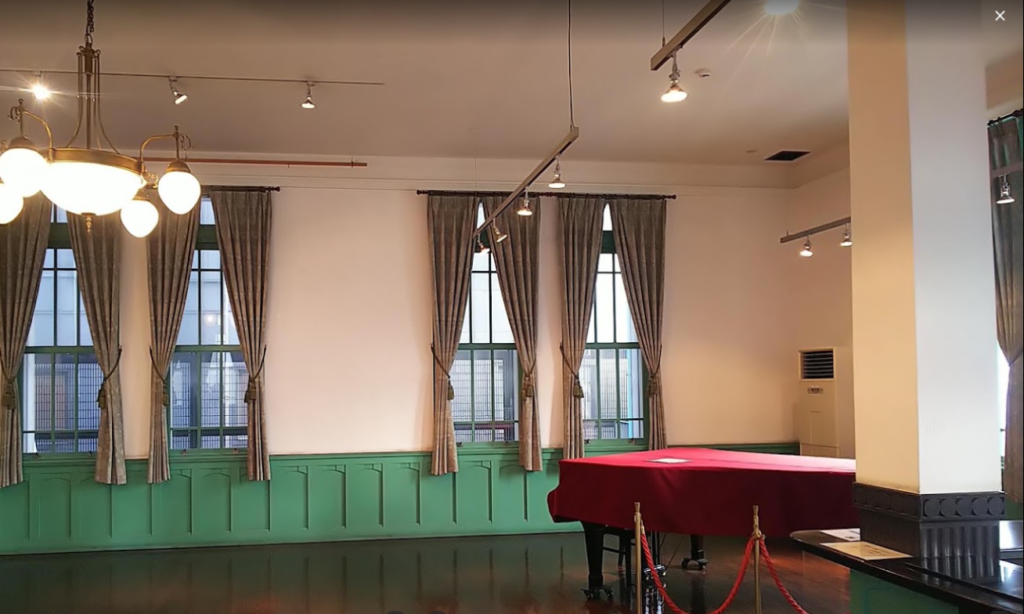 コミュニティーホール